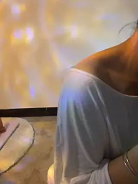 Snapshot of Xiaoyunduo1 chatting on 15, 4, 2026 Xiaoyunduo1 online show from 15, 4, 2026