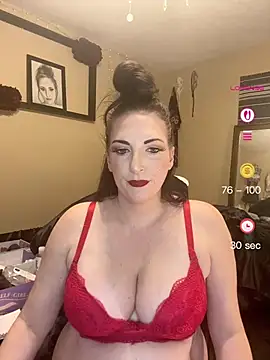 Snapshot of taylorsunshine chatting on 5, 5, 2026 taylorsunshine online show from 5, 5, 2026