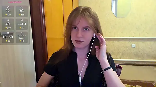 Snapshot of DonnaKuc chatting on 12, 5, 2026 DonnaKuc online show from 12, 5, 2026