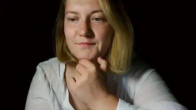 Snapshot of TinaKittyX chatting on 30, 5, 2026 TinaKittyX online show from 30, 5, 2026