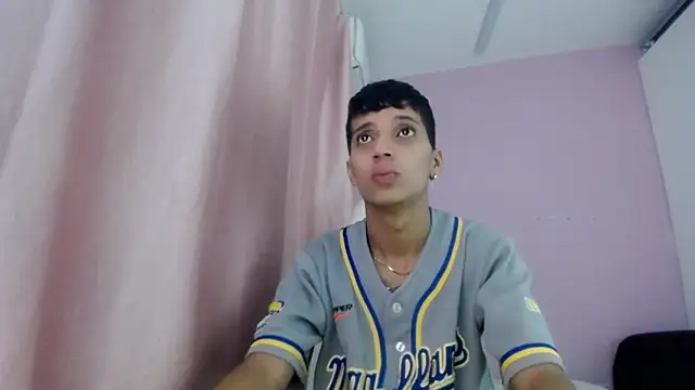 Yei lee  online show from 14, 5, 2026