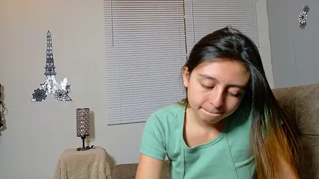 Snapshot of Lala_fluffy chatting on 1, 6, 2026 Lala fluffy online show from 1, 6, 2026