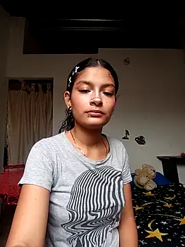 Snapshot of Lyra_Siren chatting on 20, 4, 2026 Lyra Siren online show from 20, 4, 2026