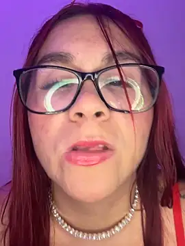 TiffanySton online show from 3, 4, 2026