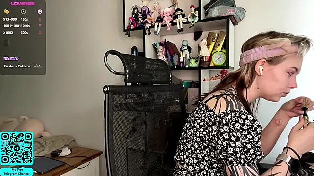 Snapshot of MadalynNosel chatting on 13, 5, 2026 MadalynNosel online show from 13, 5, 2026