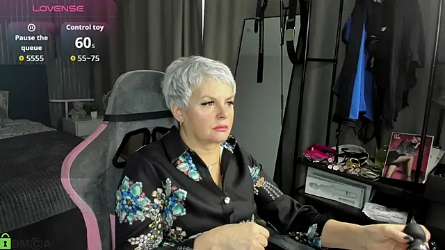 Snapshot of Linda_Zef1r chatting on 21, 4, 2026 Linda Zef1r online show from 21, 4, 2026