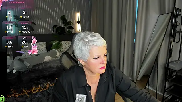 Snapshot of Linda_Zef1r chatting on 13, 5, 2026 Linda Zef1r online show from 13, 5, 2026