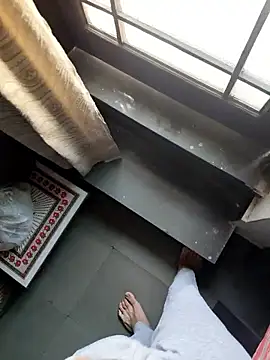 yourruru online show from 28, 4, 2026