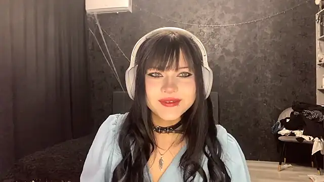 Snapshot of EmilyEmbears chatting on 9, 4, 2026 EmilyEmbears online show from 9, 4, 2026