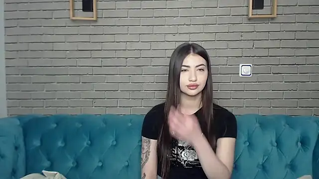 RebeccaMosc online show from 6, 4, 2026