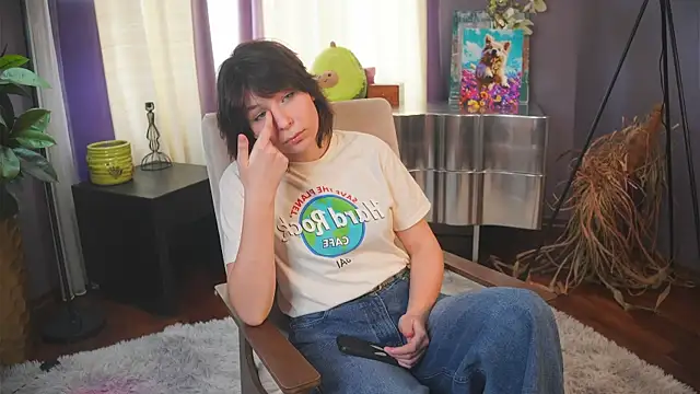 LekishaSandler online show from 2, 4, 2026