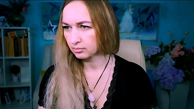 MiaHarrison  online show from 9, 4, 2026