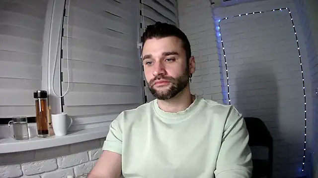 Snapshot of DaddySlava chatting on 18, 4, 2026 DaddySlava online show from 18, 4, 2026