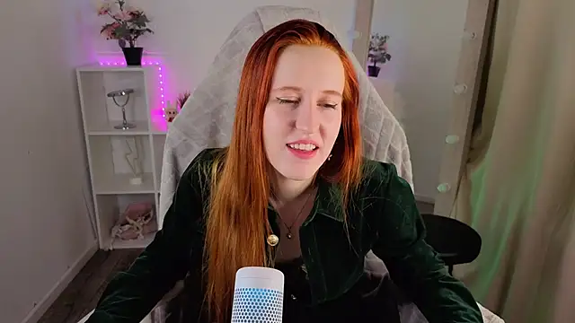 Snapshot of EvaBellea chatting on 11, 4, 2026 EvaBellea online show from 11, 4, 2026