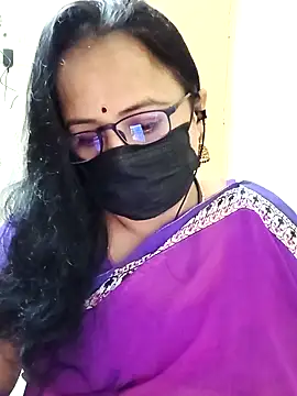 monisha cam online show from 8, 4, 2026