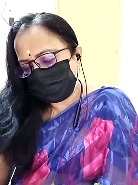 monisha cam online show from 9, 4, 2026