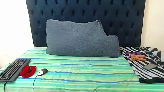 Snapshot of SexiestChoc chatting on 7, 5, 2026 SexiestChoc online show from 7, 5, 2026