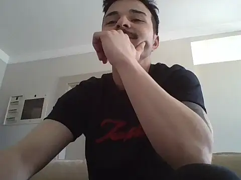 Snapshot of Hayat2Bilet chatting on 12, 4, 2026 Hayat2Bilet online show from 12, 4, 2026