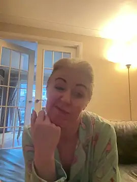 Laylaskyexx online show from 9, 4, 2026