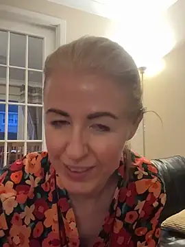 Laylaskyexx online show from 10, 4, 2026