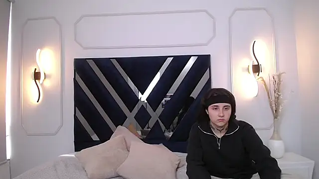 Elisa n Emma online show from 12, 4, 2026