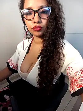 Wolfamara online show from 21, 4, 2026