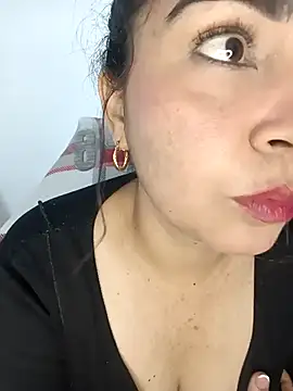 Snapshot of Emily_Divi69 chatting on 25, 4, 2026 Emily Divi69 online show from 25, 4, 2026