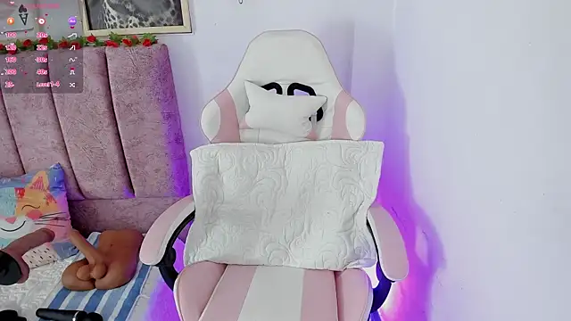 alisson boobs   online show from 10, 7, 2026