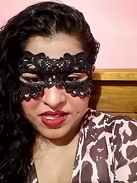Maskedcurves online show from 4, 4, 2026