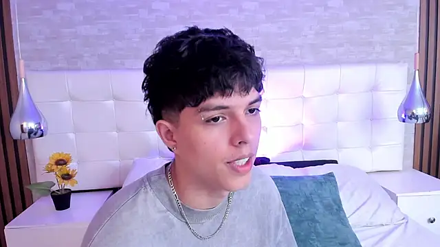 DamiaanXx online show from 11, 5, 2026