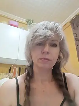 TaynaSecret online show from 4, 6, 2026