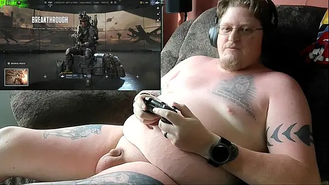 Outdoors Nude online show from 23, 4, 2026