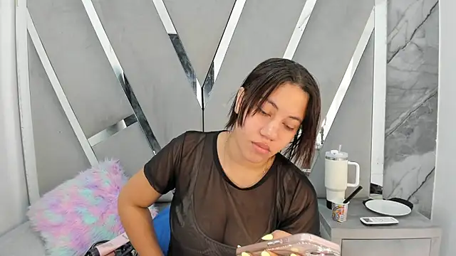 Snapshot of Daphne_cuteht chatting on 11, 4, 2026 Daphne cuteht online show from 11, 4, 2026