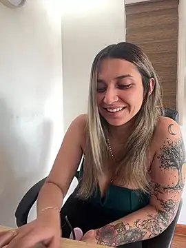Isabella varella- online show from 6, 5, 2026