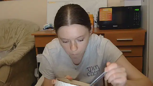 JessicaHolland1 online show from 12, 7, 2026