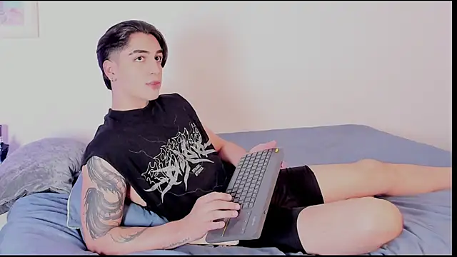 Snapshot of Thiago_angel chatting on 14, 6, 2026 Thiago angel online show from 14, 6, 2026