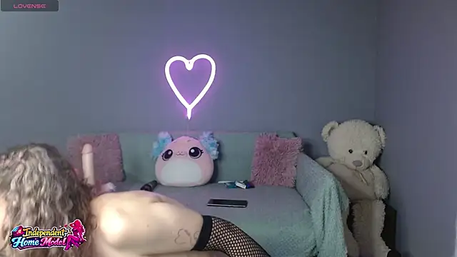 Snapshot of Bea_doll chatting on 14, 5, 2026 Bea doll online show from 14, 5, 2026