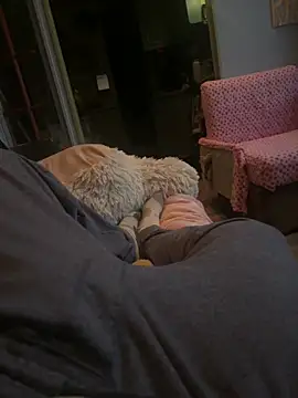 Snapshot of thetearits chatting on 10, 4, 2026 thetearits online show from 10, 4, 2026