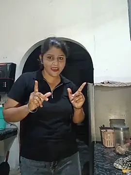 Snapshot of Riyashrma001 chatting on 27, 5, 2026 Riyashrma001 online show from 27, 5, 2026