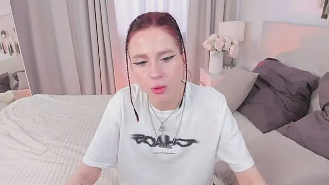 Snapshot of Sonya_Miler chatting on 27, 5, 2026 Sonya Miler online show from 27, 5, 2026