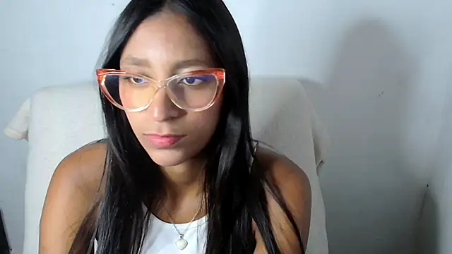 Snapshot of valenxx_ chatting on 3, 4, 2026 valenxx online show from 3, 4, 2026