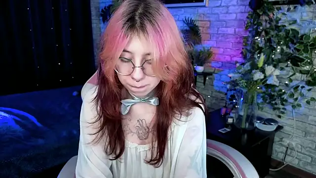 Alice Nyx online show from 4, 7, 2026