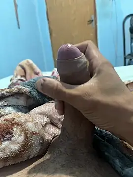 Snapshot of michaelniq chatting on 4, 4, 2026 michaelniq online show from 4, 4, 2026