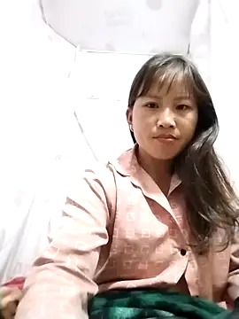 Snapshot of Yo-must chatting on 22, 4, 2026 Yo-must online show from 22, 4, 2026