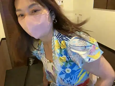 Snapshot of lemonade_madame chatting on 12, 6, 2026 lemonade madame online show from 12, 6, 2026