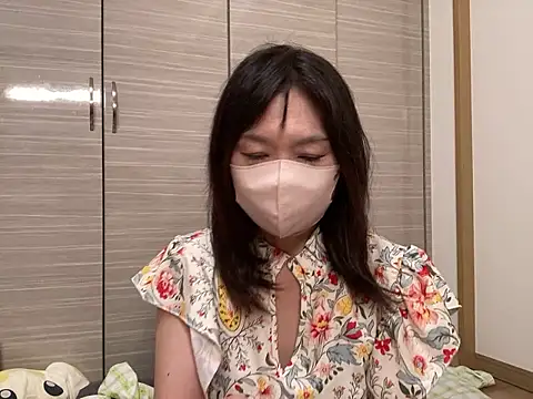 Snapshot of lemonade_madame chatting on 16, 7, 2026 lemonade madame online show from 16, 7, 2026