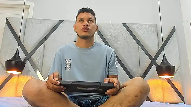 NohaBrooks online show from 5, 4, 2026