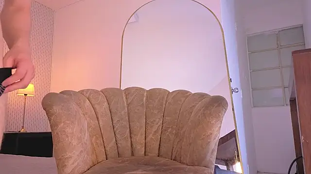 taylor morgann online show from 9, 4, 2026