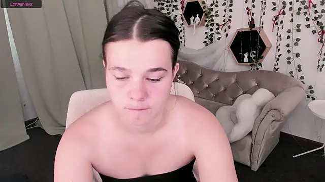Snapshot of Kacey_Love chatting on 28, 7, 2026 Kacey Love online show from 28, 7, 2026