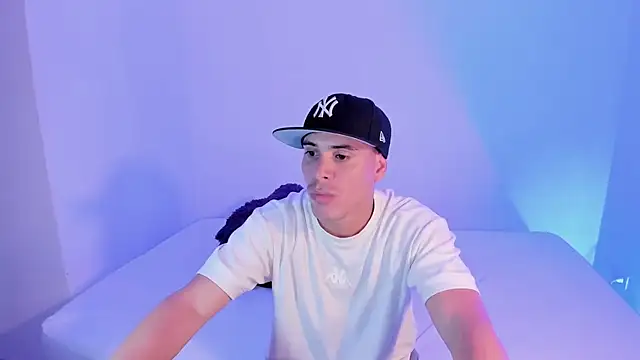 Axel  fierro online show from 6, 4, 2026